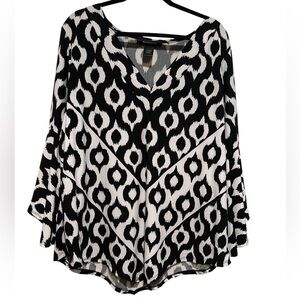 💙SALE3/$25 NEW ASHLEY STEWART BLACK WHITE STRETCHY ASYMMETRICAL HANDKERCHIEF TOP